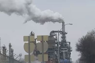 Oil refinery