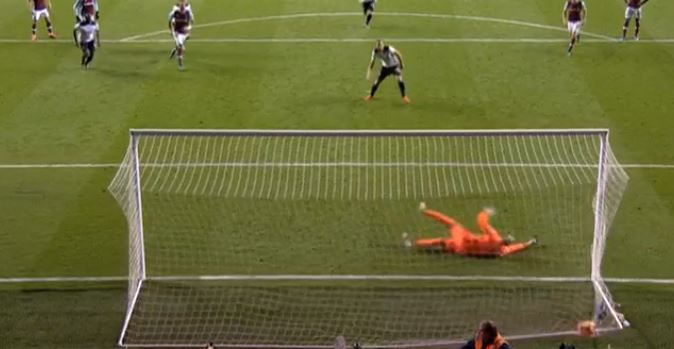 Harry Kane scored the winner for Tottenham via a penalty in the last minute of play, 19th November 2016