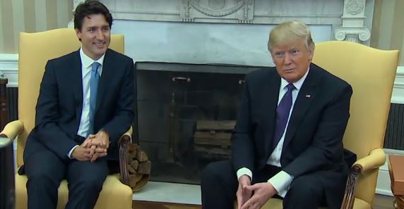 Canadian prime minister Justin Trudeau (L) and U.S. president Donald Trump