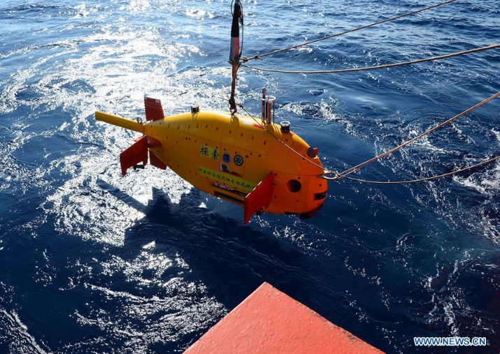 China's self-developed underwater robot , July 24, 2017. It is expected to stay underwater for 20 hours. (Xinhua/Zhang Xudong)